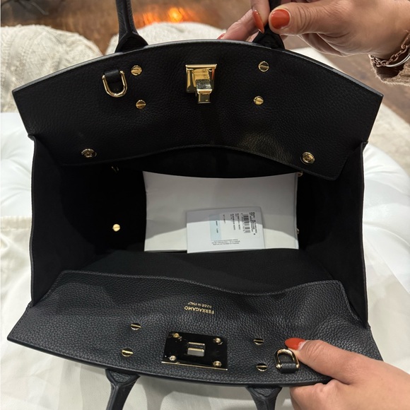 Ferragamo - Picture 7 of 12